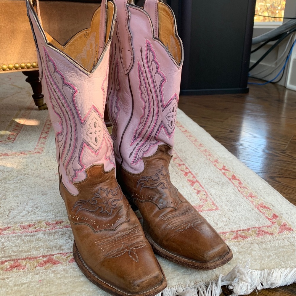 Justin brand pink cowboy boots